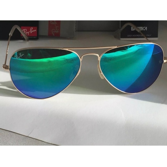 Ray Ban Green Aviators - Picture 1 of 4